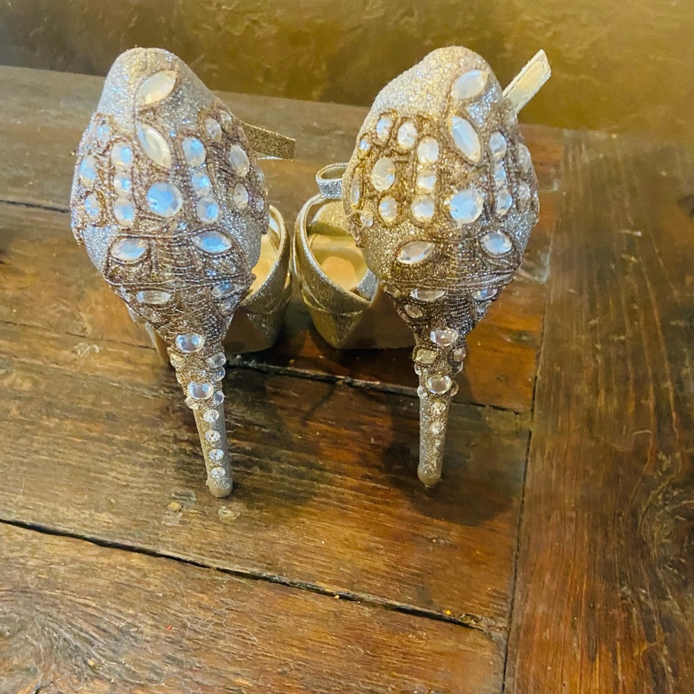 Gianni Bini prom
Heel